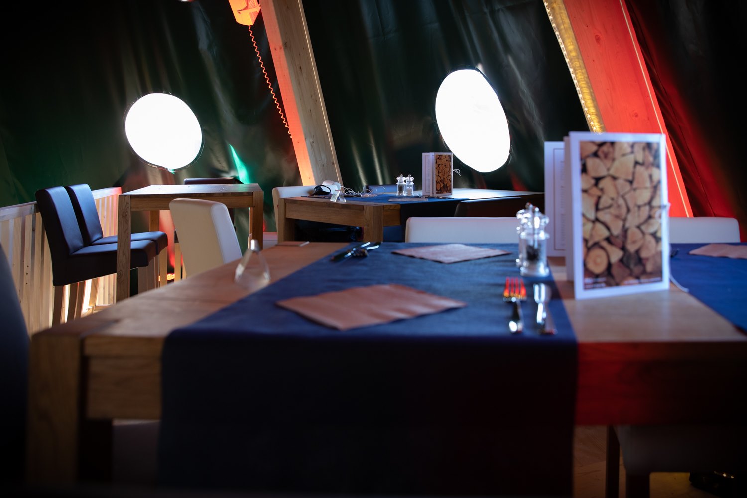 Swisspine interior, Carouge